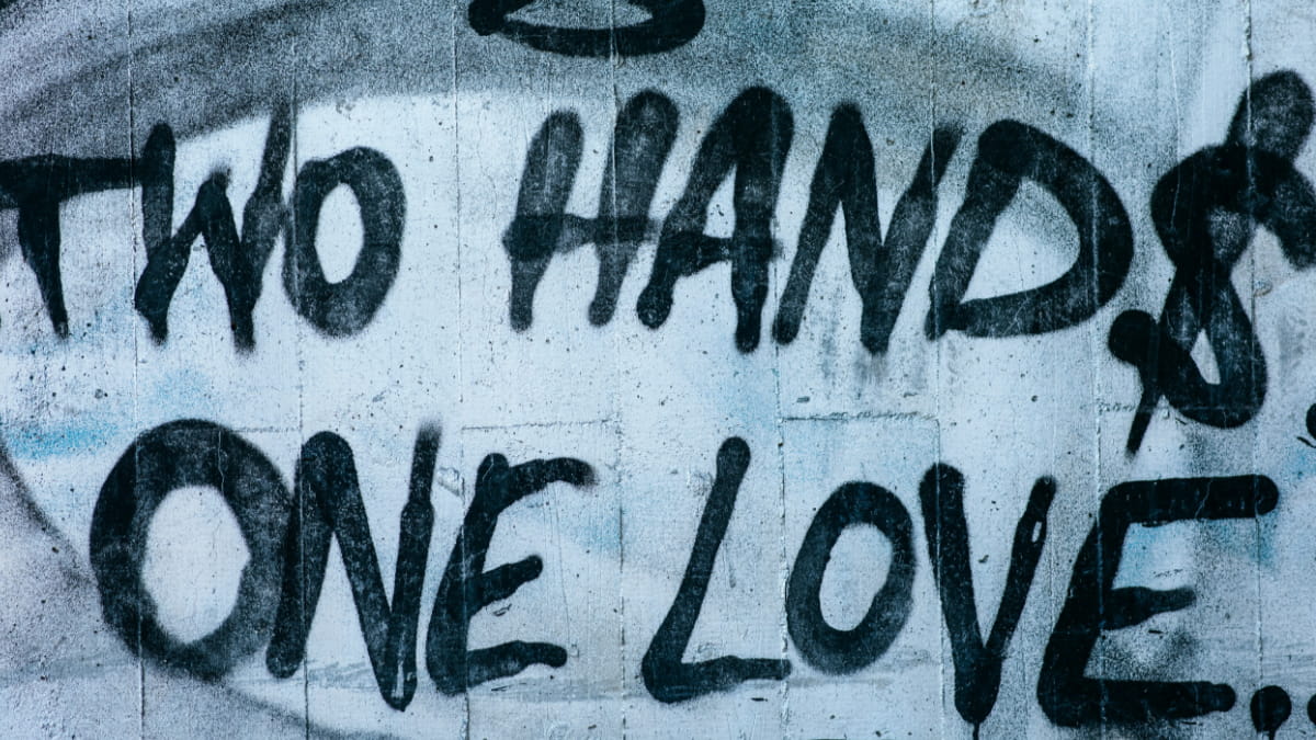 two hands one love